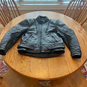 Belstaff Men's Black Leather Motorcycle Biker Jacket Size 46 Zip out Vest Liner